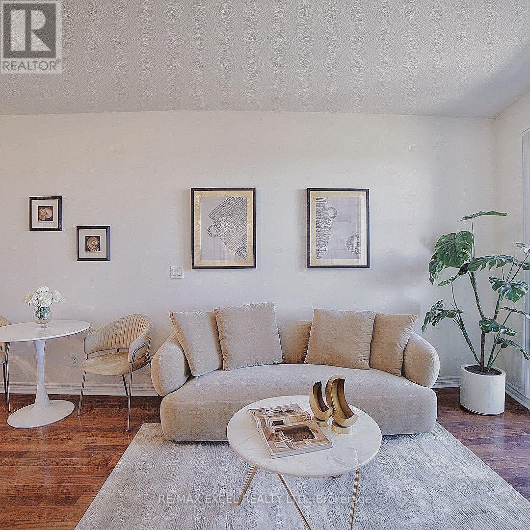 












2602 - 18 HOLMES AVENUE

,
Toronto (Willowdale East),




Ontario
M2N0E1

