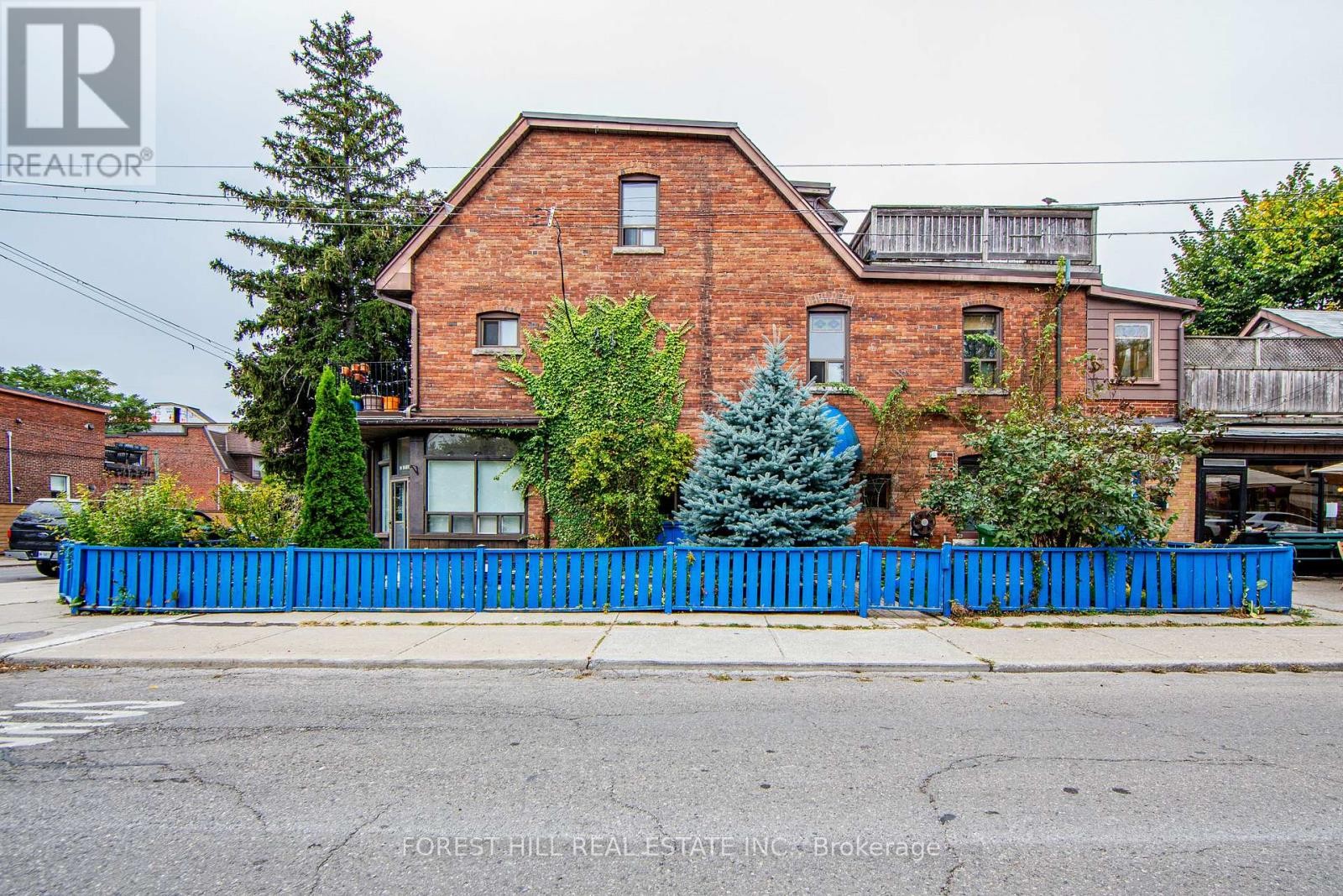 












80 BARTON AVENUE

,
Toronto (Annex),




Ontario
M6G1P6

