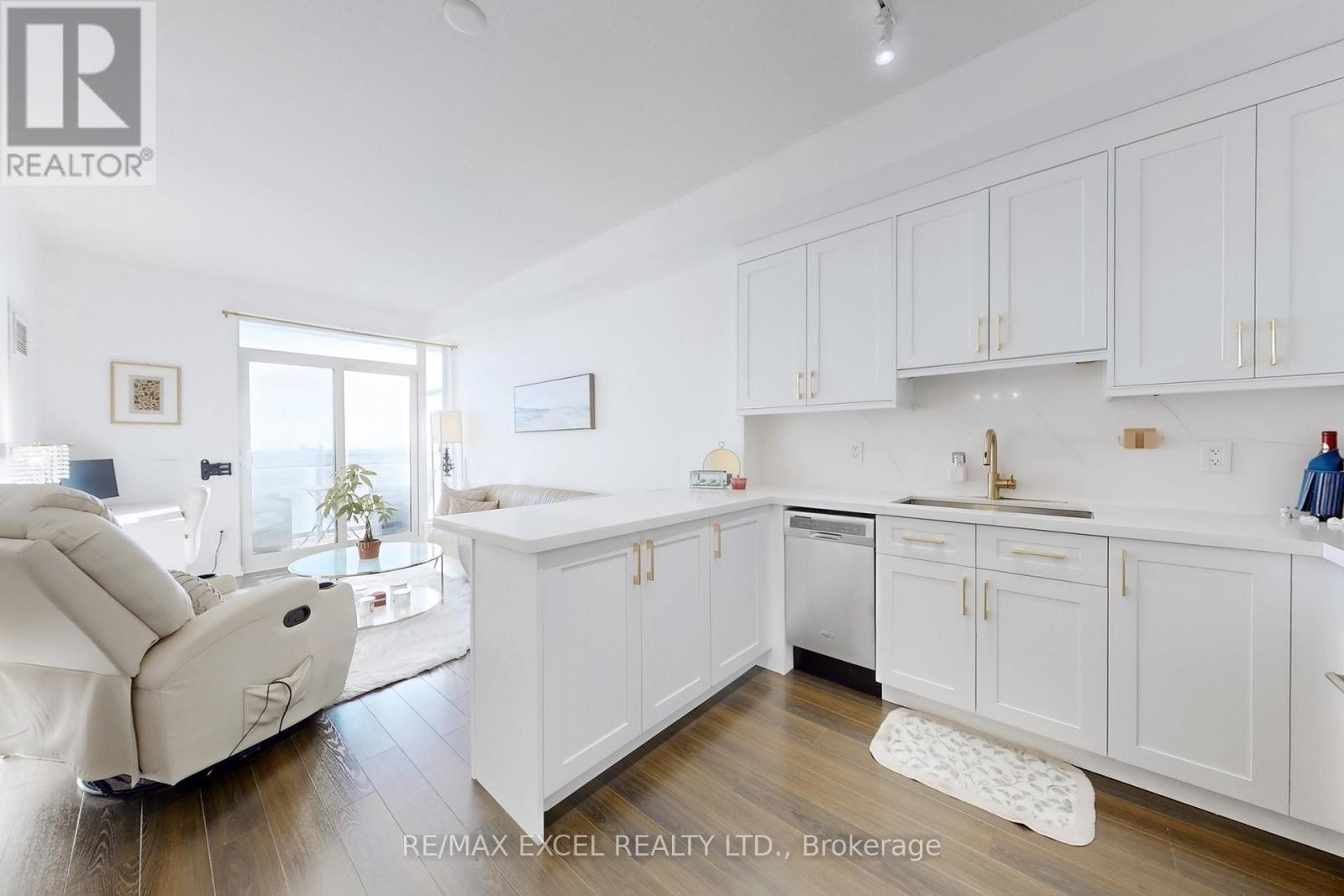












2506 - 55 ANN O'REILLY ROAD

,
Toronto (Henry Farm),




Ontario
M2J0E1

