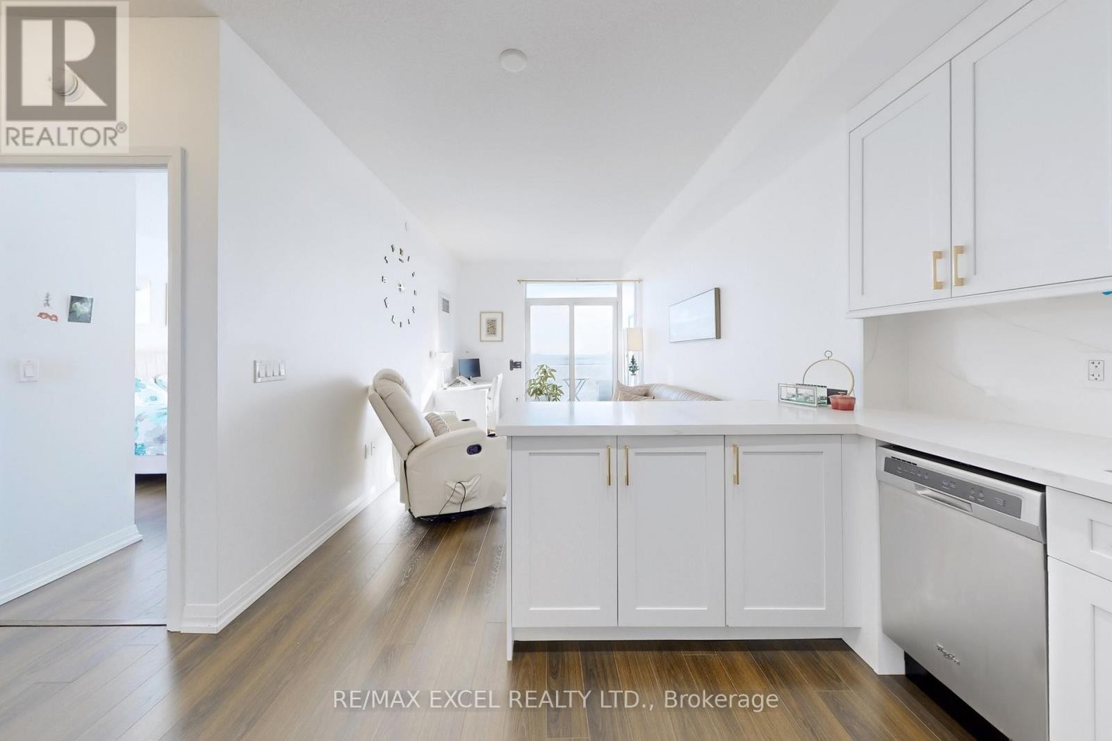 












2506 - 55 ANN O'REILLY ROAD

,
Toronto (Henry Farm),




Ontario
M2J0E1

