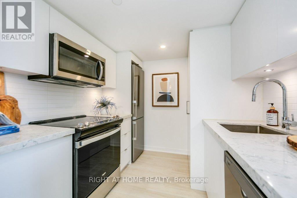 












701 - 500 WILSON AVENUE

,
Toronto (Clanton Park),




Ontario
M3H0E5

