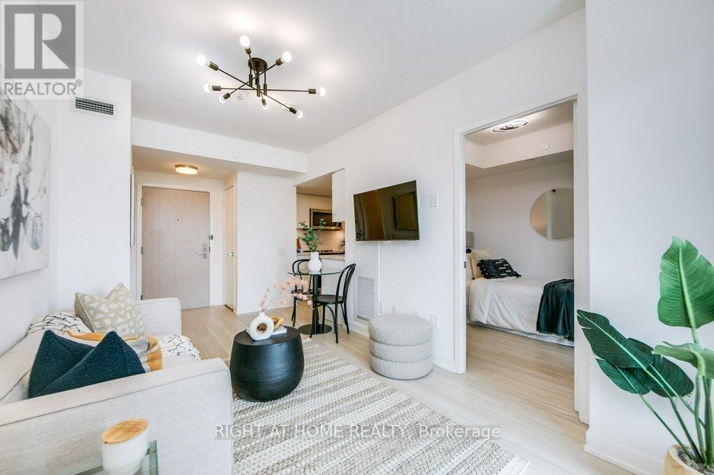 












701 - 500 WILSON AVENUE

,
Toronto (Clanton Park),




Ontario
M3H0E5

