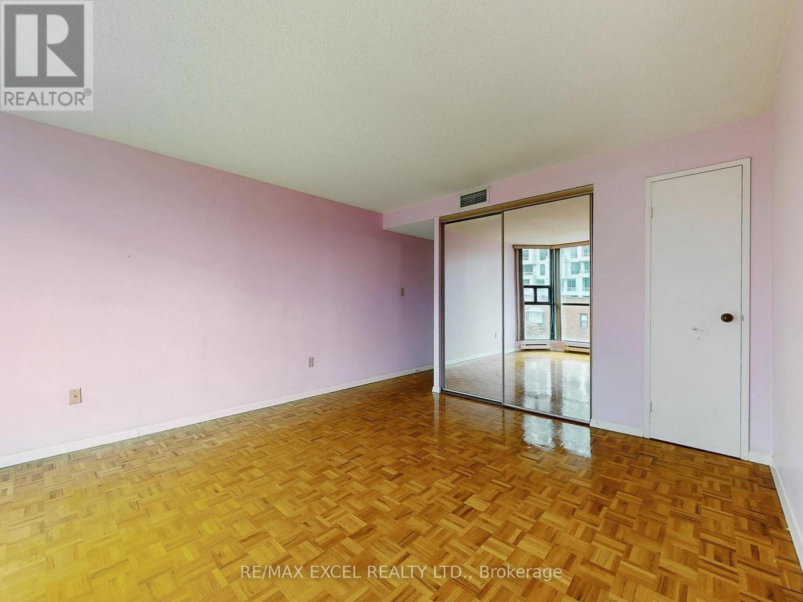 












406 - 188 SPADINA AVENUE

,
Toronto (Kensington-Chinatown),




Ontario
M5T3A4

