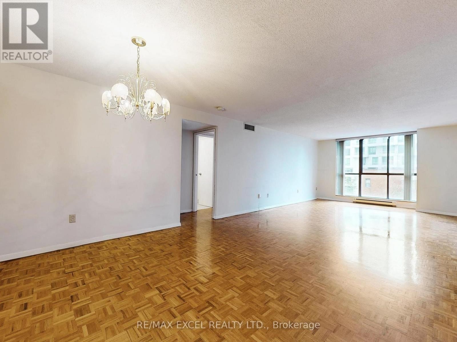 












406 - 188 SPADINA AVENUE

,
Toronto (Kensington-Chinatown),




Ontario
M5T3A4

