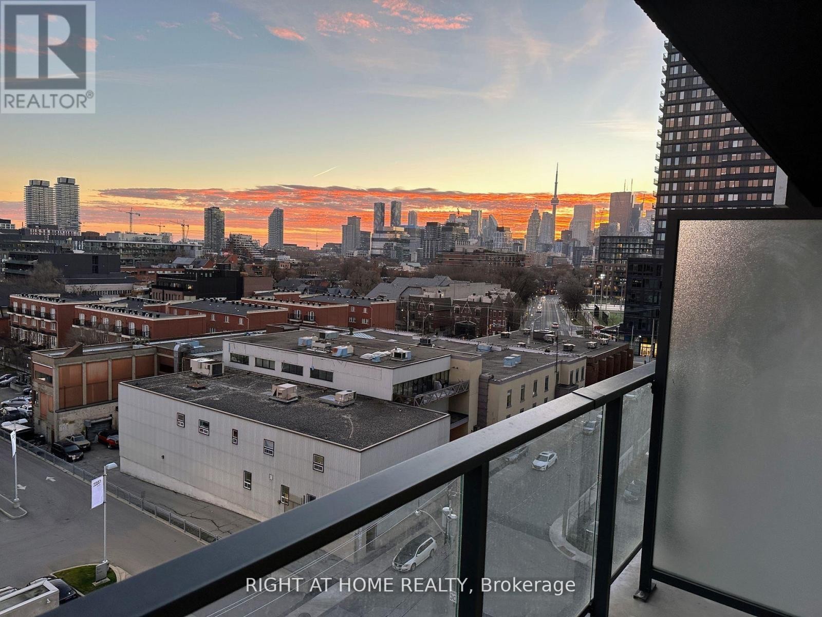 












710 - 5 DEFRIES STREET S

,
Toronto (Regent Park),




Ontario
M5A0W7

