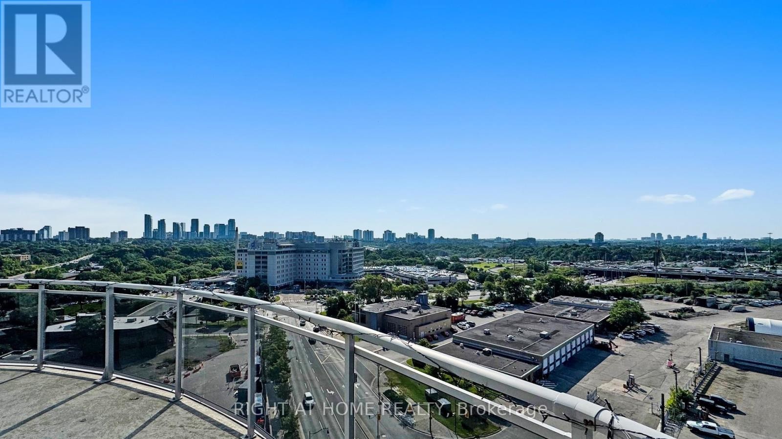 












1110 - 2756 OLD LESLIE STREET

,
Toronto (Bayview Village),




Ontario
M2K0E2

