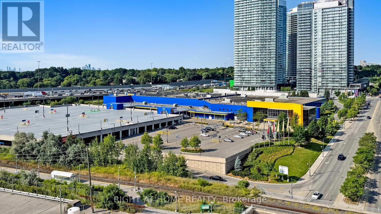 












1110 - 2756 OLD LESLIE STREET

,
Toronto (Bayview Village),




Ontario
M2K0E2

