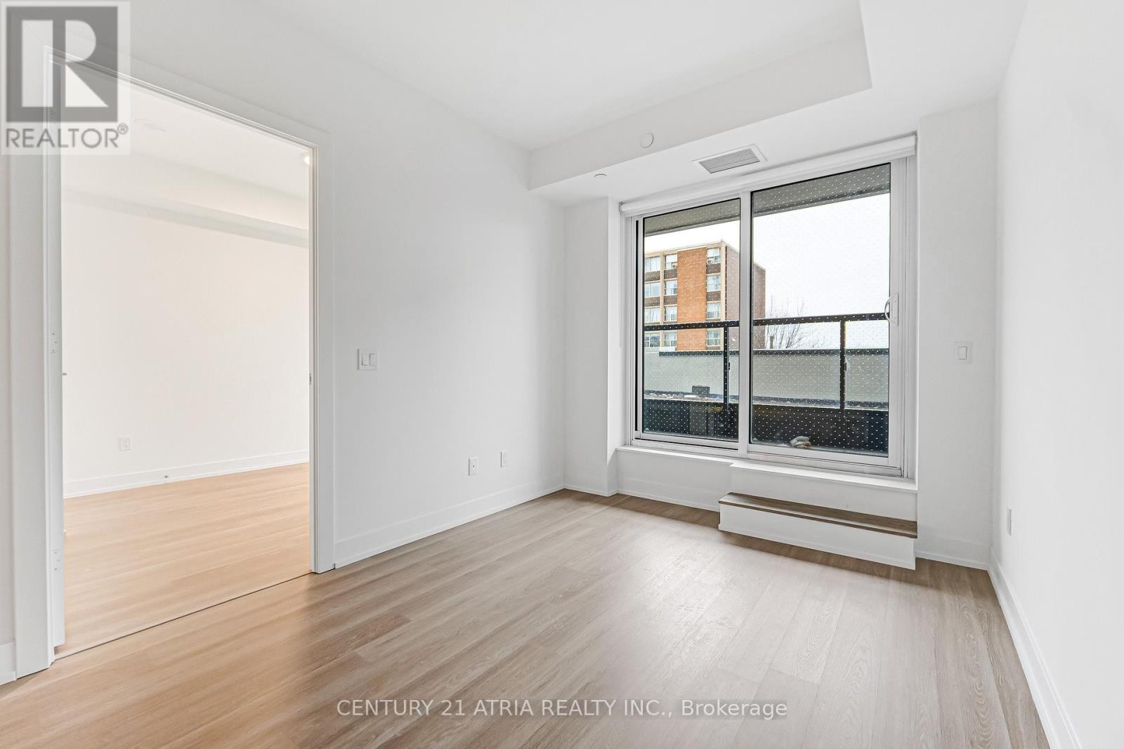 












315 - 60 CENTRAL PARK ROAD WAY

,
Toronto (Islington-City Centre West),




Ontario
M9A0E6

