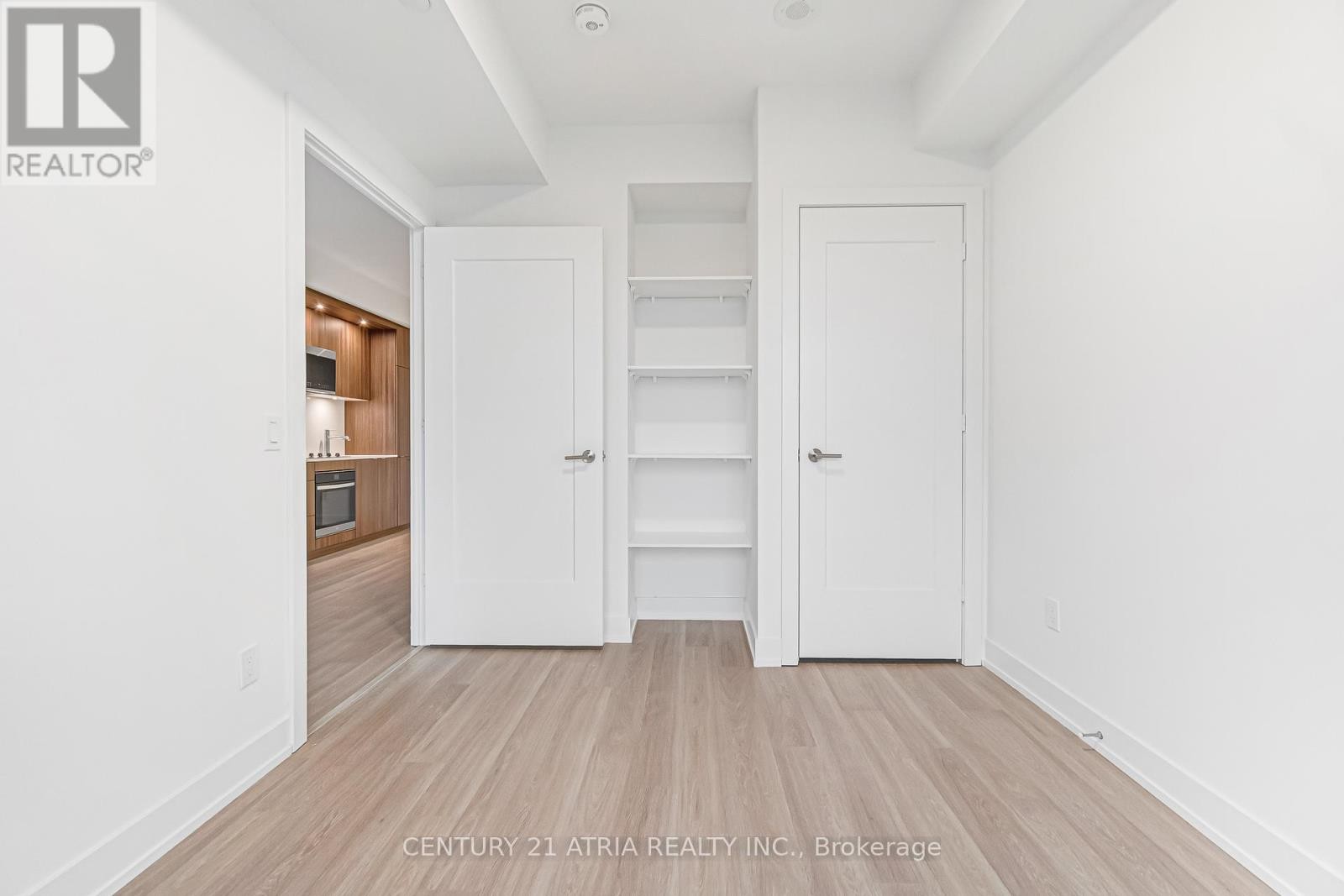 












315 - 60 CENTRAL PARK ROAD WAY

,
Toronto (Islington-City Centre West),




Ontario
M9A0E6

