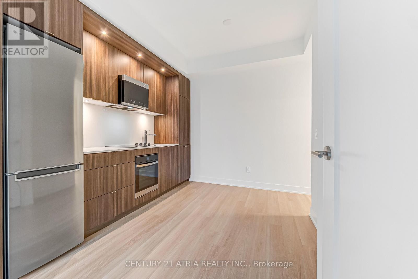 












315 - 60 CENTRAL PARK ROAD WAY

,
Toronto (Islington-City Centre West),




Ontario
M9A0E6

