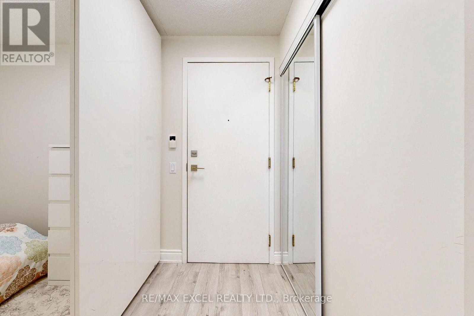 












814 - 10 NORTHTOWN WAY

,
Toronto (Willowdale East),




Ontario
M2N7L4

