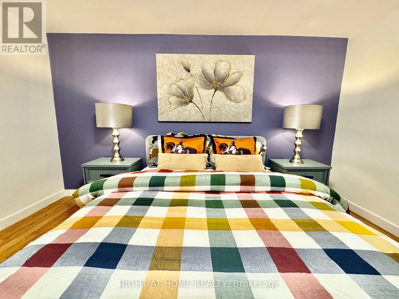 












1196 AVENUE ROAD

,
Toronto (Lawrence Park South),




Ontario
M5N2G1

