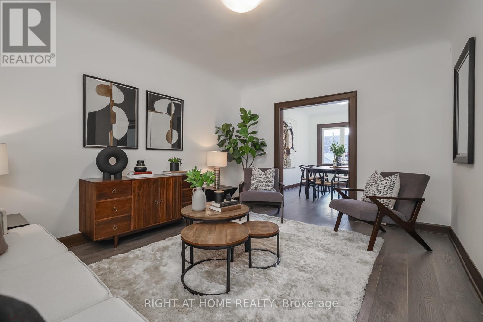 












20 WINONA DRIVE

,
Toronto (Wychwood),




Ontario
M6G3S6

