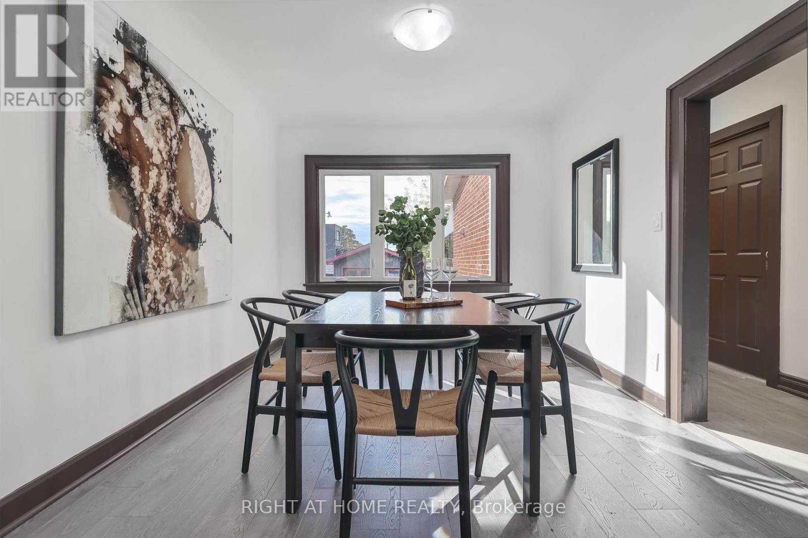 












20 WINONA DRIVE

,
Toronto (Wychwood),




Ontario
M6G3S6

