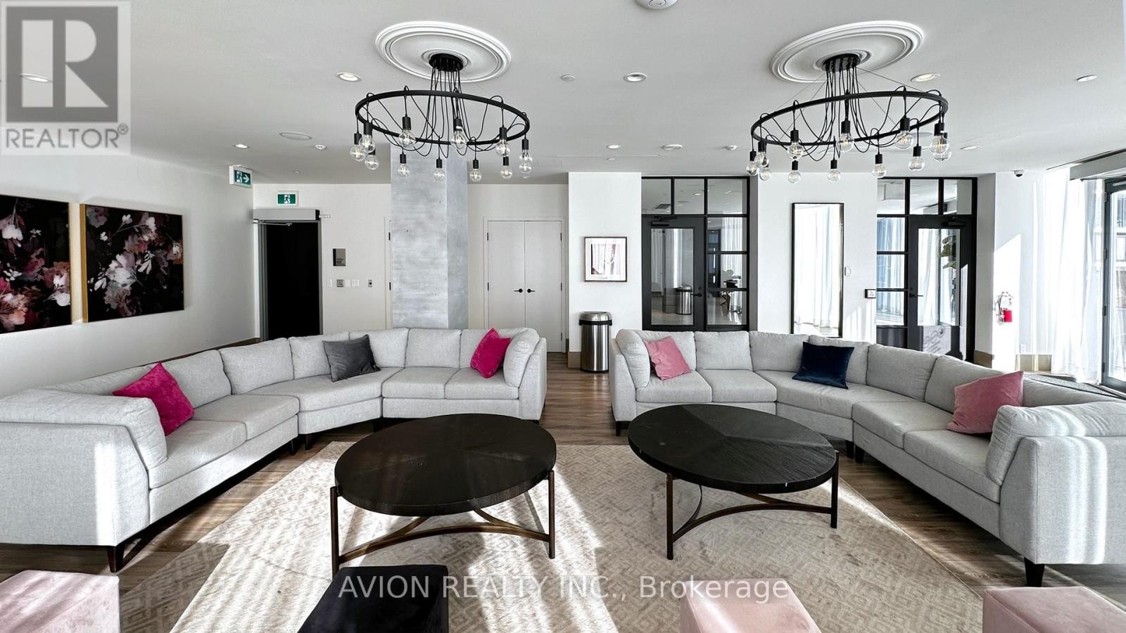 












2007 - 60 SHUTER STREET

,
Toronto (Church-Yonge Corridor),




Ontario
M5B1A8

