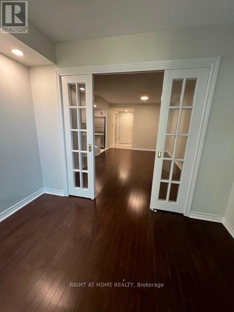 












1019 - 168 SIMCOE STREET

,
Toronto (Waterfront Communities),




Ontario
M5H4C9

