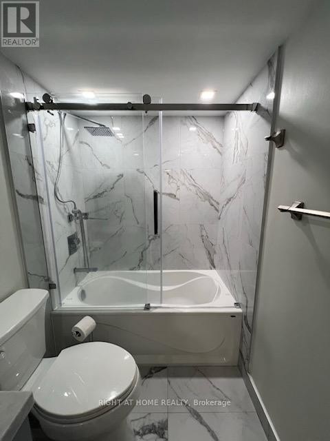 












1019 - 168 SIMCOE STREET

,
Toronto (Waterfront Communities),




Ontario
M5H4C9

