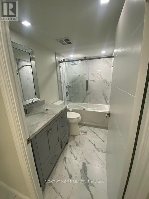 












1019 - 168 SIMCOE STREET

,
Toronto (Waterfront Communities),




Ontario
M5H4C9

