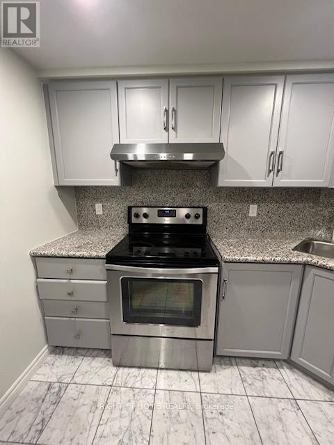 












1019 - 168 SIMCOE STREET

,
Toronto (Waterfront Communities),




Ontario
M5H4C9

