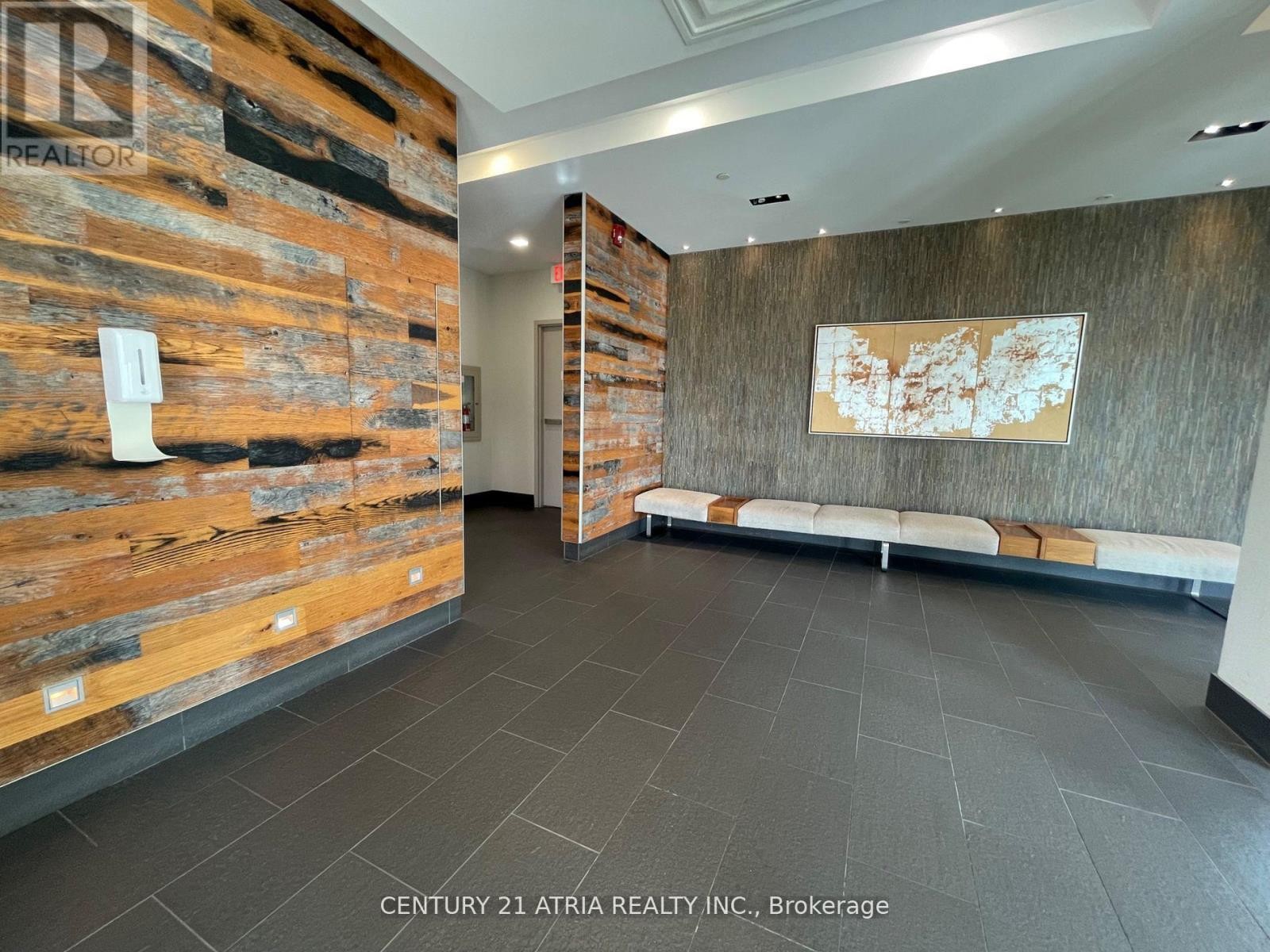 












1504 - 30 HERONS HILL WAY N

,
Toronto (Henry Farm),




Ontario
M2J0A7

