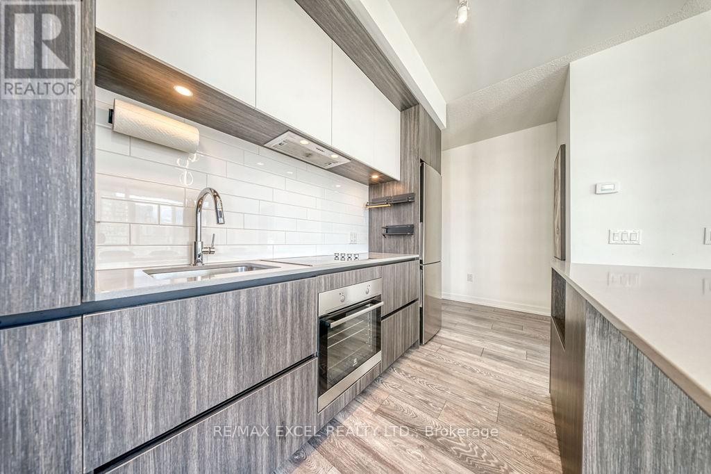 












1009 - 225 SUMACH STREET

,
Toronto (Regent Park),




Ontario
M5A0P8

