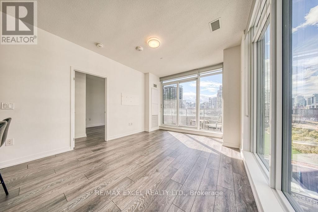 












1009 - 225 SUMACH STREET

,
Toronto (Regent Park),




Ontario
M5A0P8

