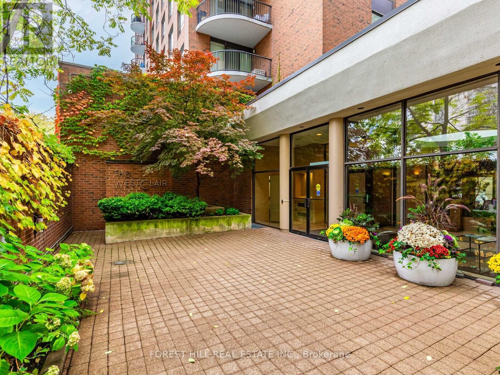 












902 - 47 ST CLAIR AVENUE W

,
Toronto (Yonge-St. Clair),




Ontario
M4V3A5

