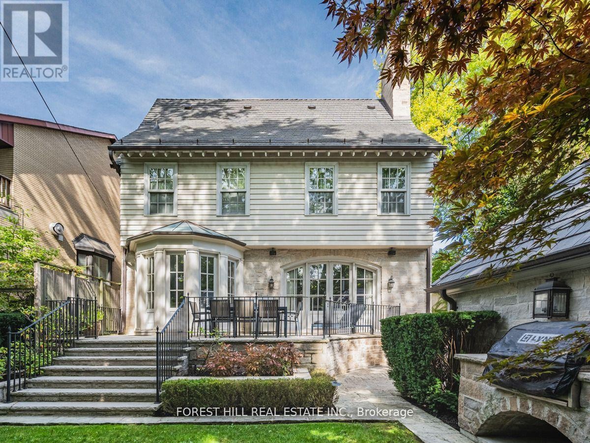 












1 BURTON ROAD

,
Toronto (Forest Hill South),




Ontario
M5P1T6

