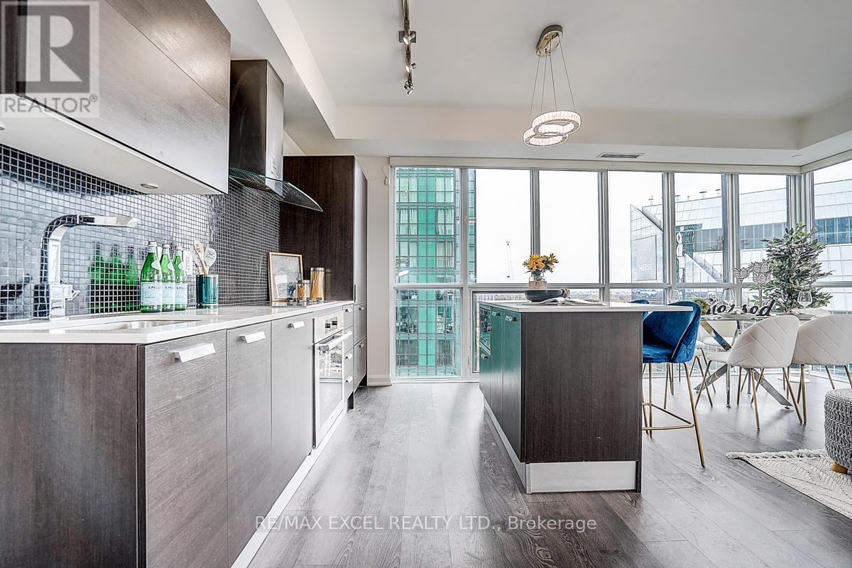 












2707 - 9 BOGERT AVENUE

,
Toronto (Lansing-Westgate),




Ontario
M2N0H3

