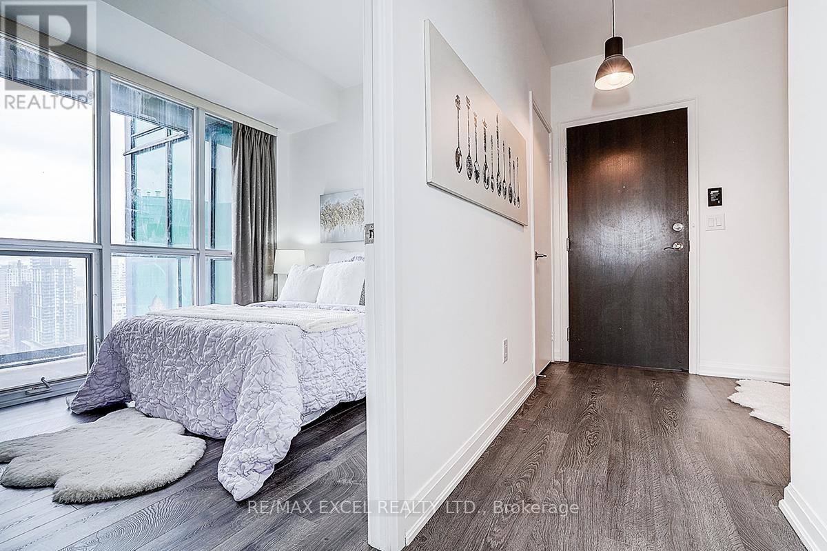 












2707 - 9 BOGERT AVENUE

,
Toronto (Lansing-Westgate),




Ontario
M2N0H3

