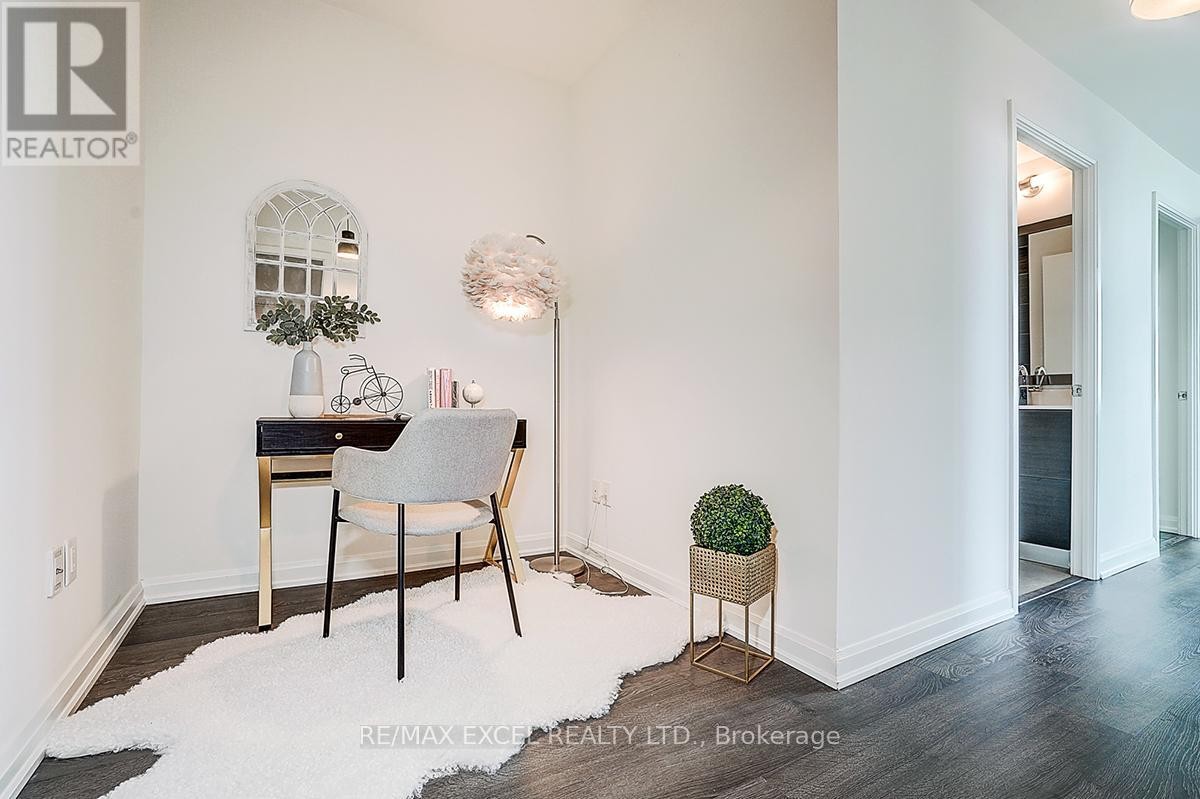 












2707 - 9 BOGERT AVENUE

,
Toronto (Lansing-Westgate),




Ontario
M2N0H3

