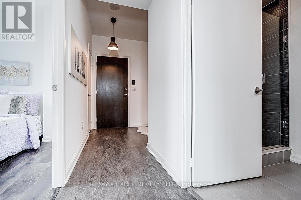 












2707 - 9 BOGERT AVENUE

,
Toronto (Lansing-Westgate),




Ontario
M2N0H3

