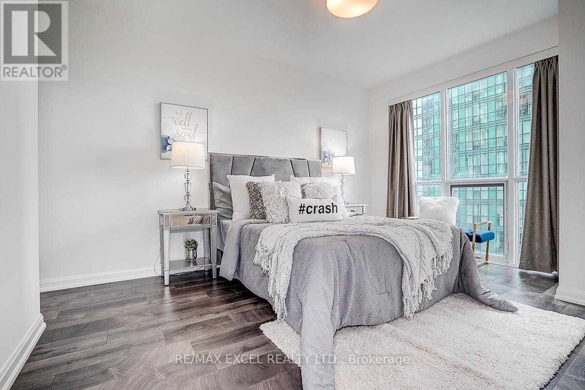 












2707 - 9 BOGERT AVENUE

,
Toronto (Lansing-Westgate),




Ontario
M2N0H3

