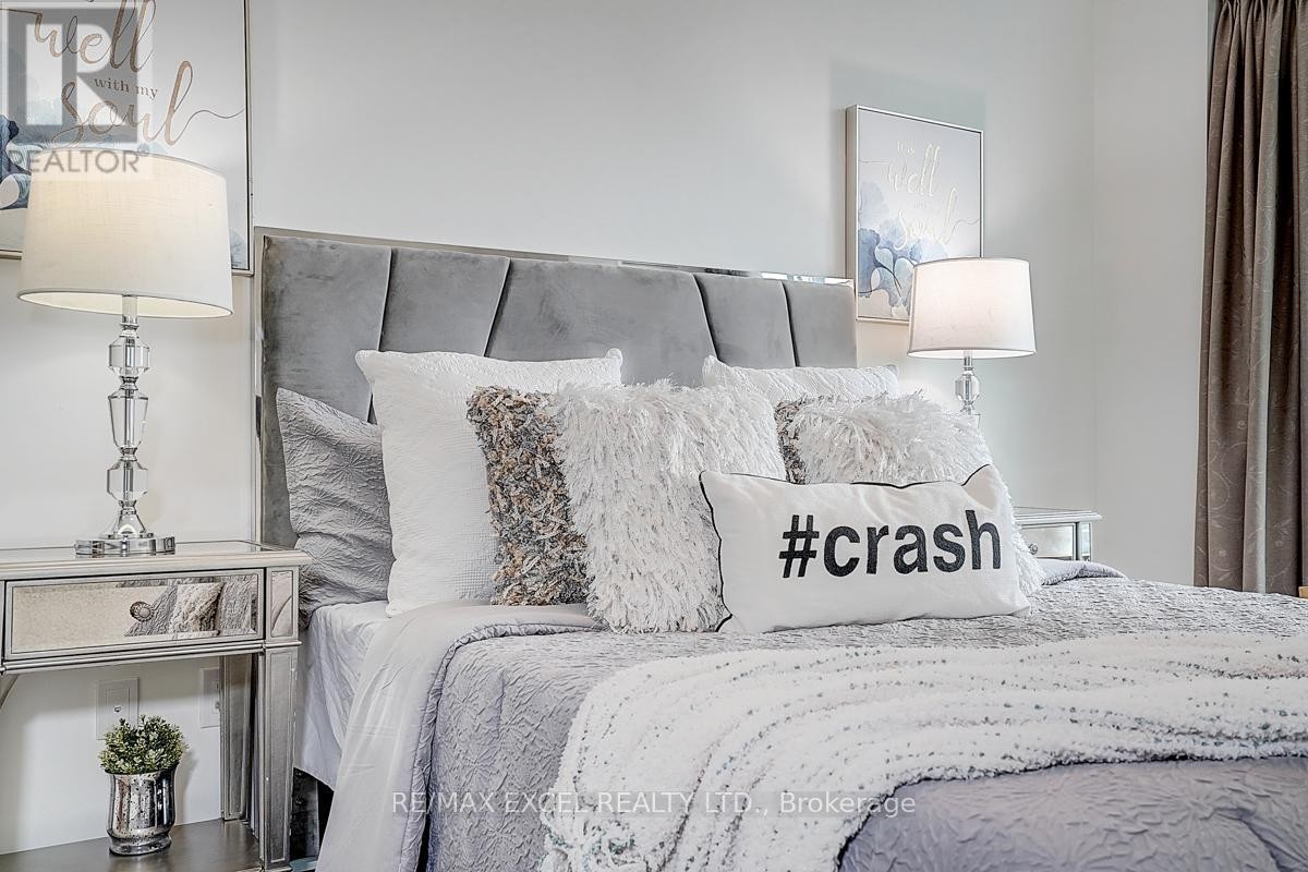 












2707 - 9 BOGERT AVENUE

,
Toronto (Lansing-Westgate),




Ontario
M2N0H3

