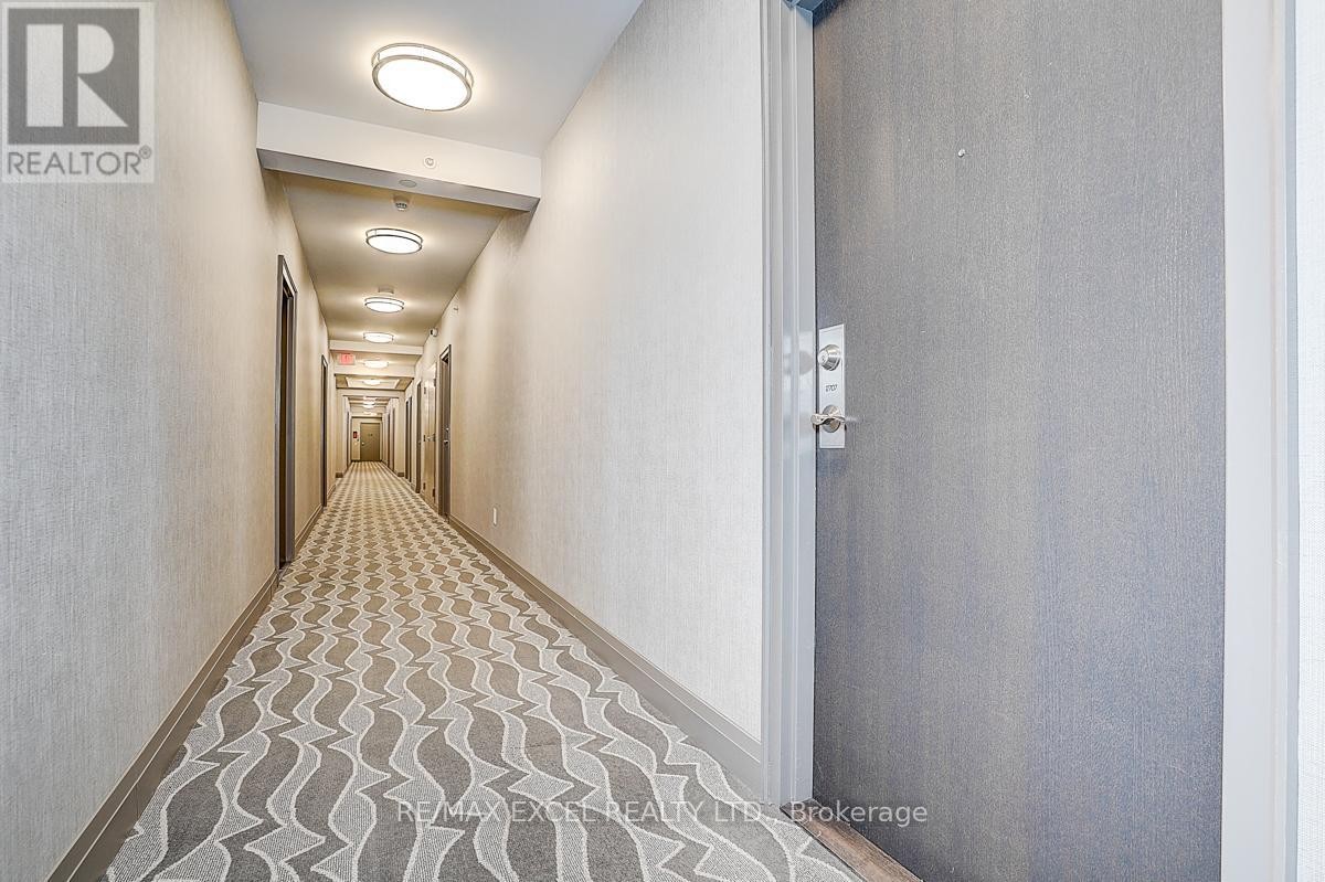 












2707 - 9 BOGERT AVENUE

,
Toronto (Lansing-Westgate),




Ontario
M2N0H3

