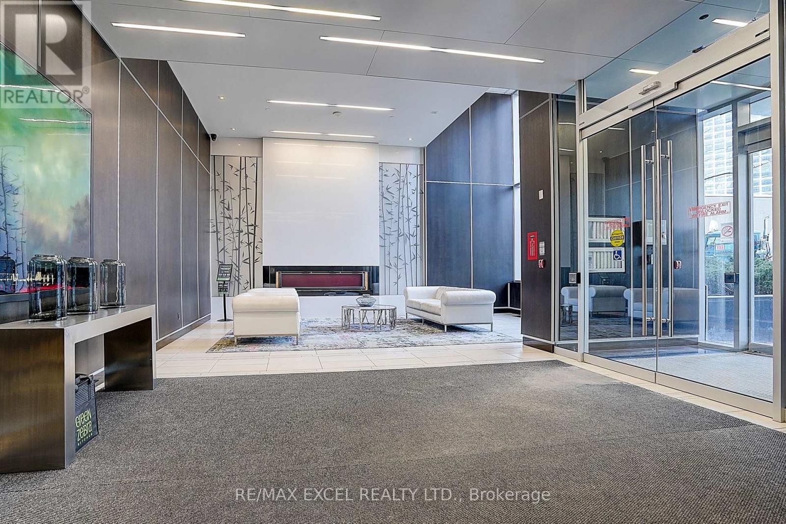 












2707 - 9 BOGERT AVENUE

,
Toronto (Lansing-Westgate),




Ontario
M2N0H3

