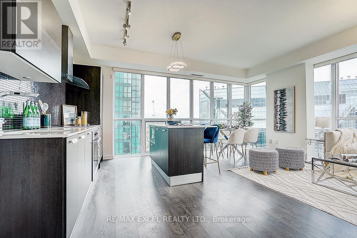 












2707 - 9 BOGERT AVENUE

,
Toronto (Lansing-Westgate),




Ontario
M2N0H3

