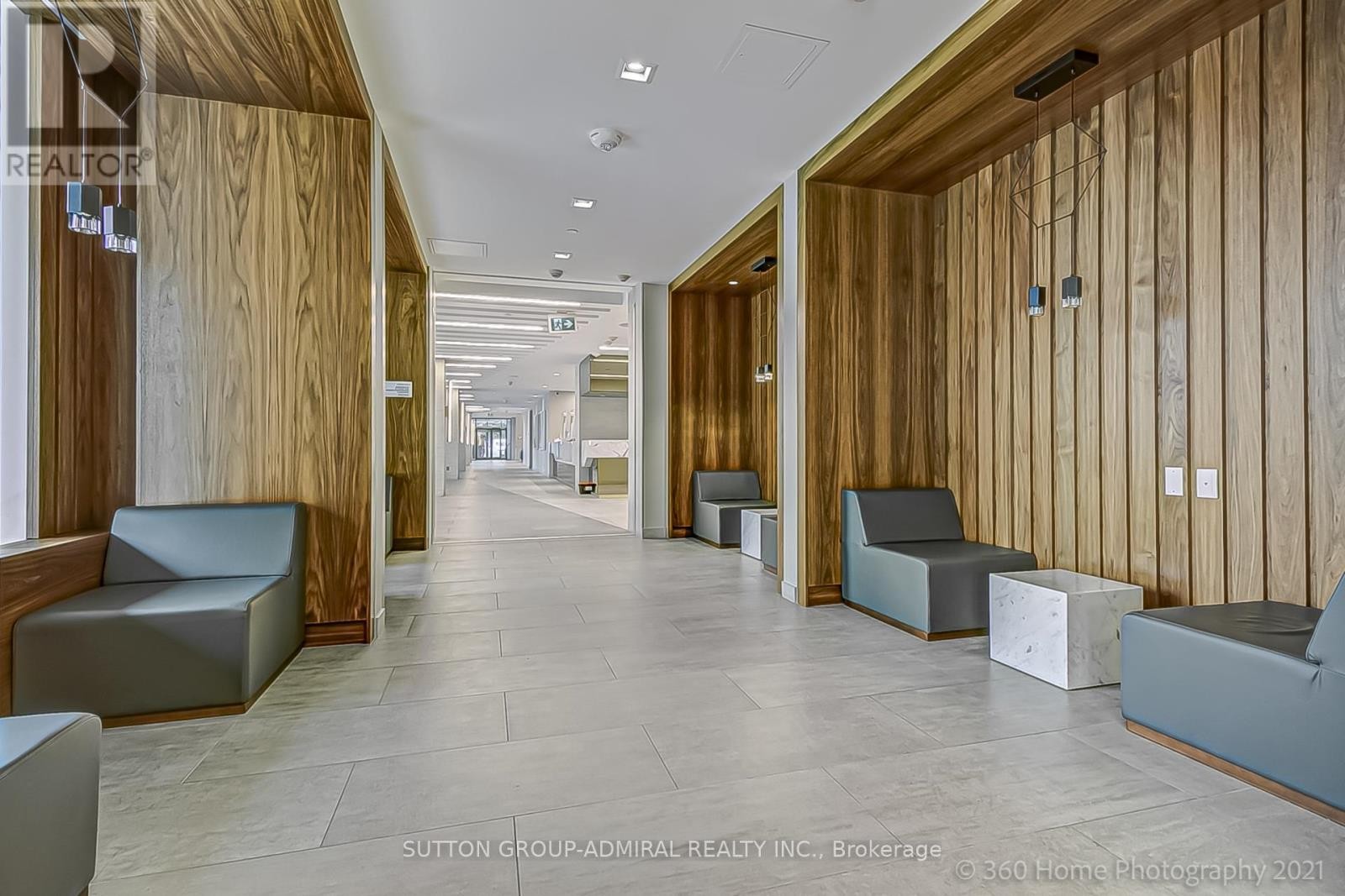 












910 - 6 SONIC WAY W

,
Toronto (Flemingdon Park),




Ontario
M3S0P1

