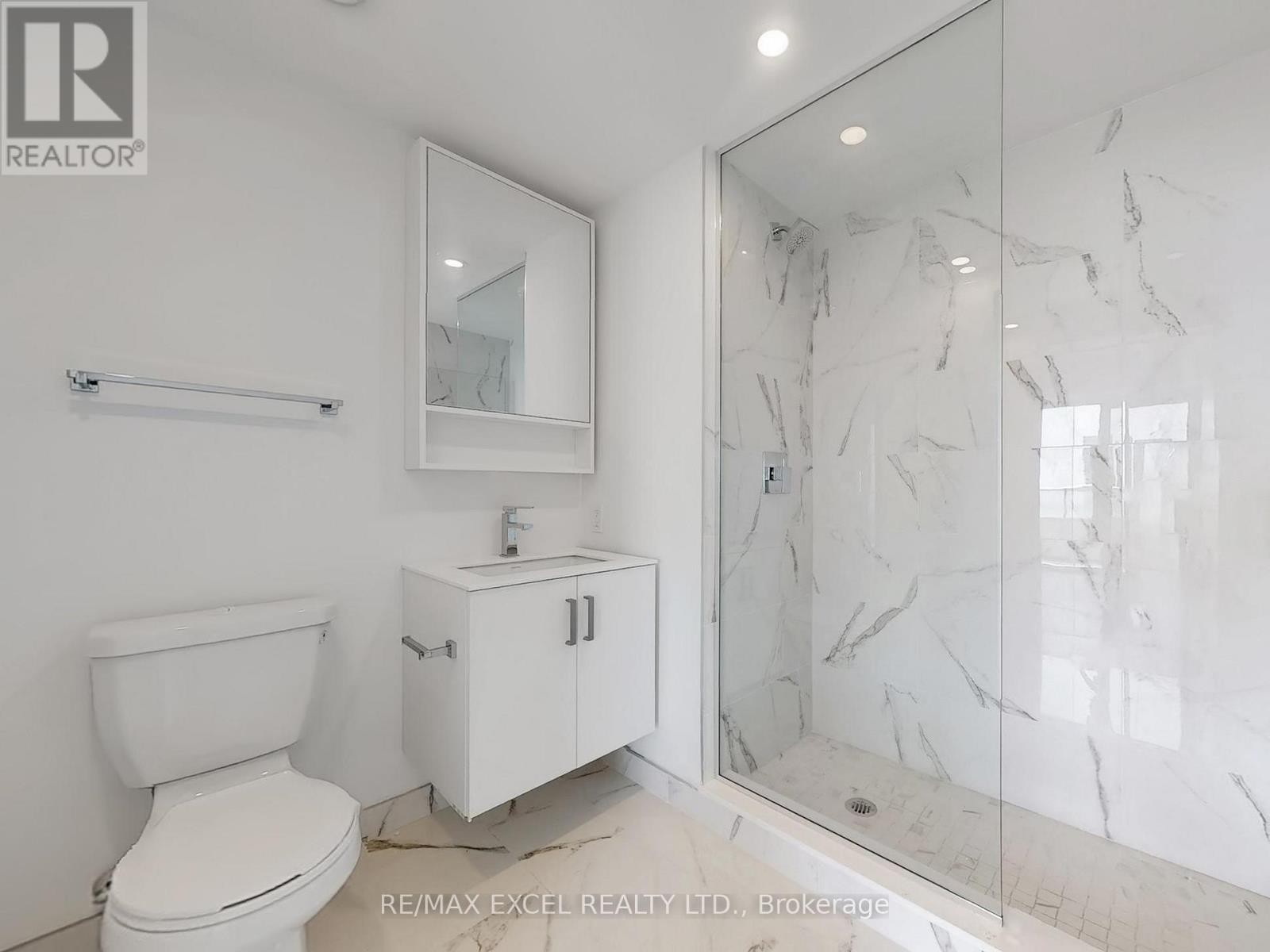 












5103 - 88 QUEEN STREET E

,
Toronto (Church-Yonge Corridor),




Ontario
M5C0B6

