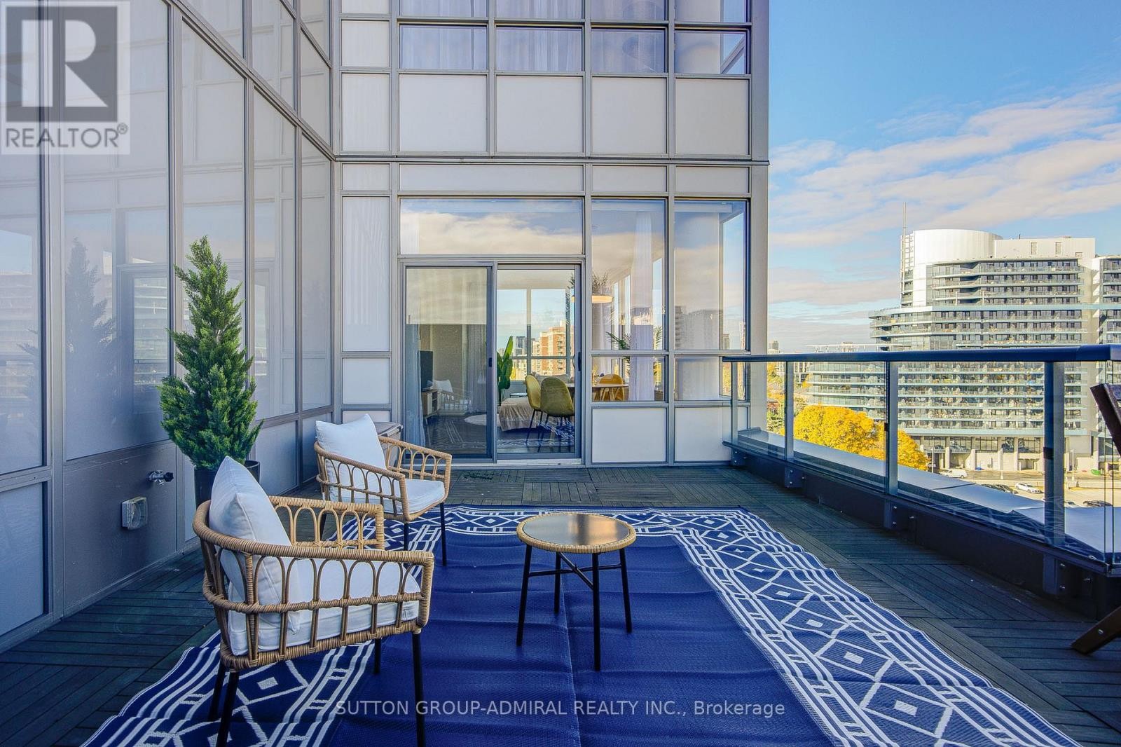 












912 - 7 KENASTON GARDENS

,
Toronto (Bayview Village),




Ontario
M2K1G7

