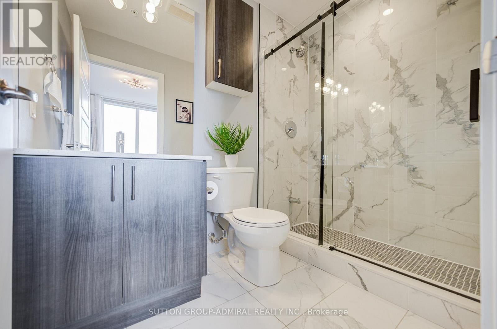 












912 - 7 KENASTON GARDENS

,
Toronto (Bayview Village),




Ontario
M2K1G7

