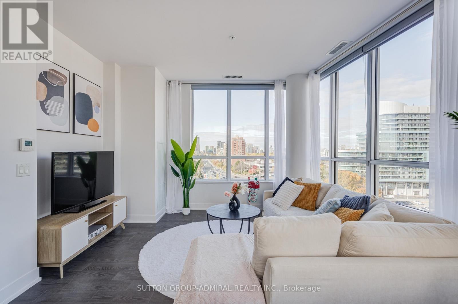 












912 - 7 KENASTON GARDENS

,
Toronto (Bayview Village),




Ontario
M2K1G7

