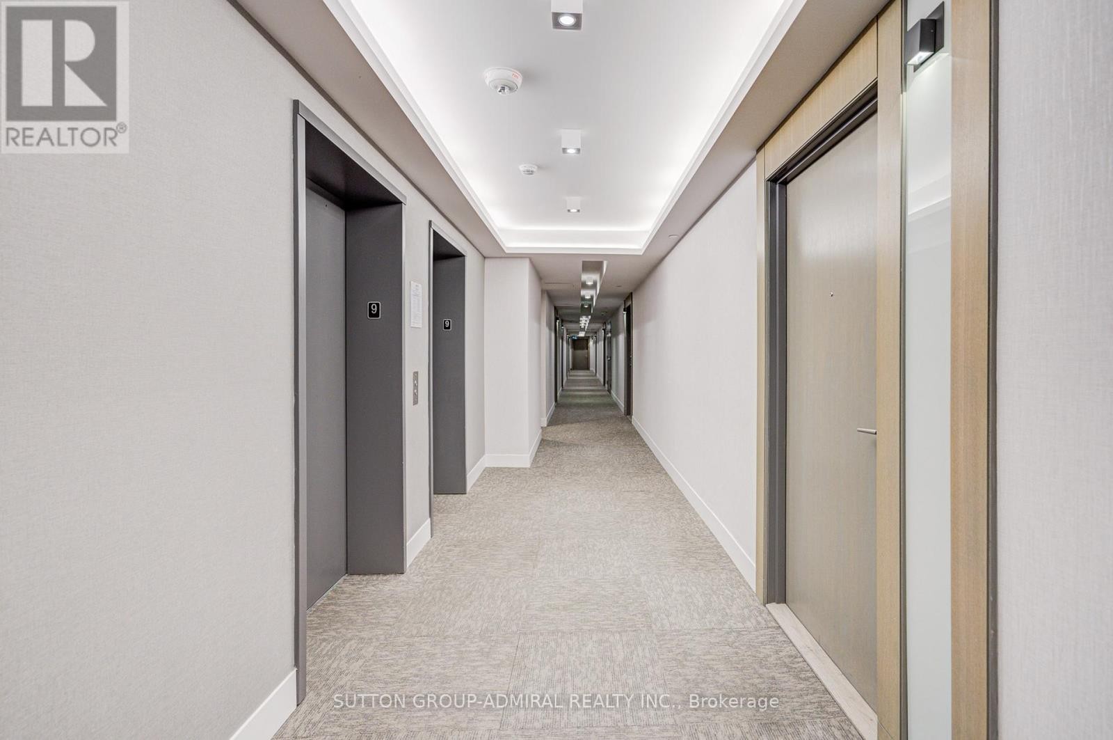 












912 - 7 KENASTON GARDENS

,
Toronto (Bayview Village),




Ontario
M2K1G7

