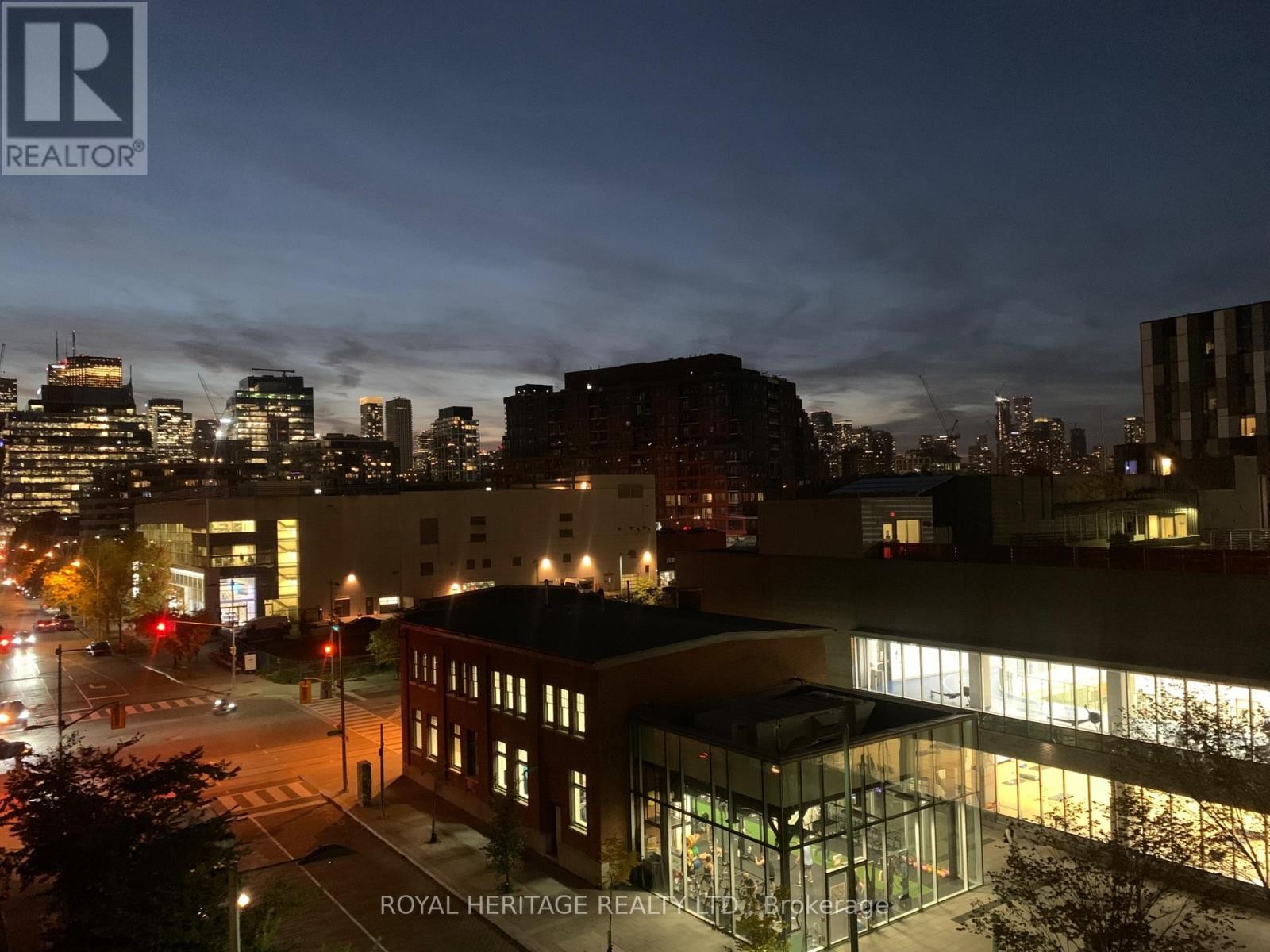 












502 - 425 FRONT STREET E

,
Toronto (Waterfront Communities),




Ontario
M5A0X2

