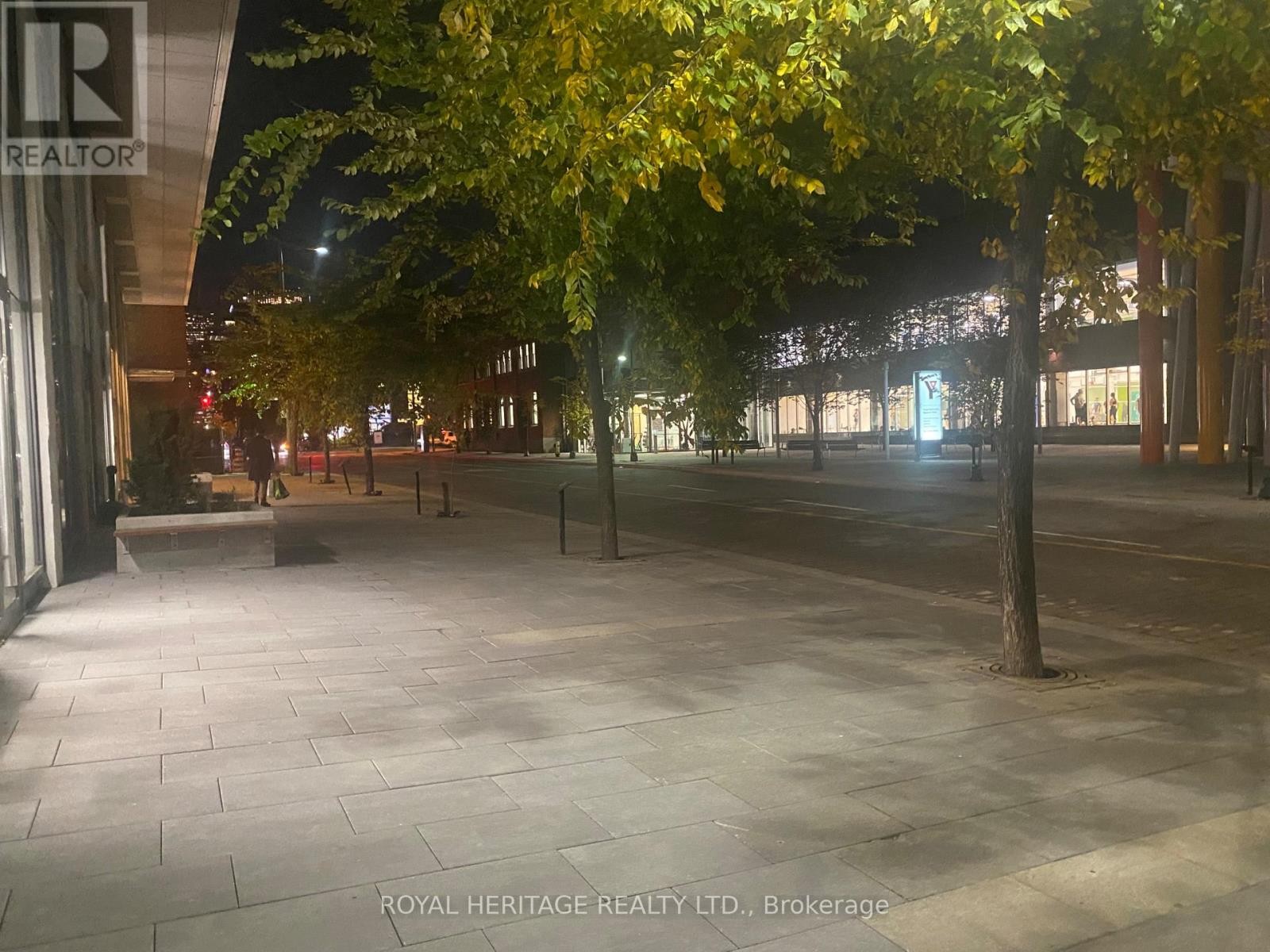 












502 - 425 FRONT STREET E

,
Toronto (Waterfront Communities),




Ontario
M5A0X2

