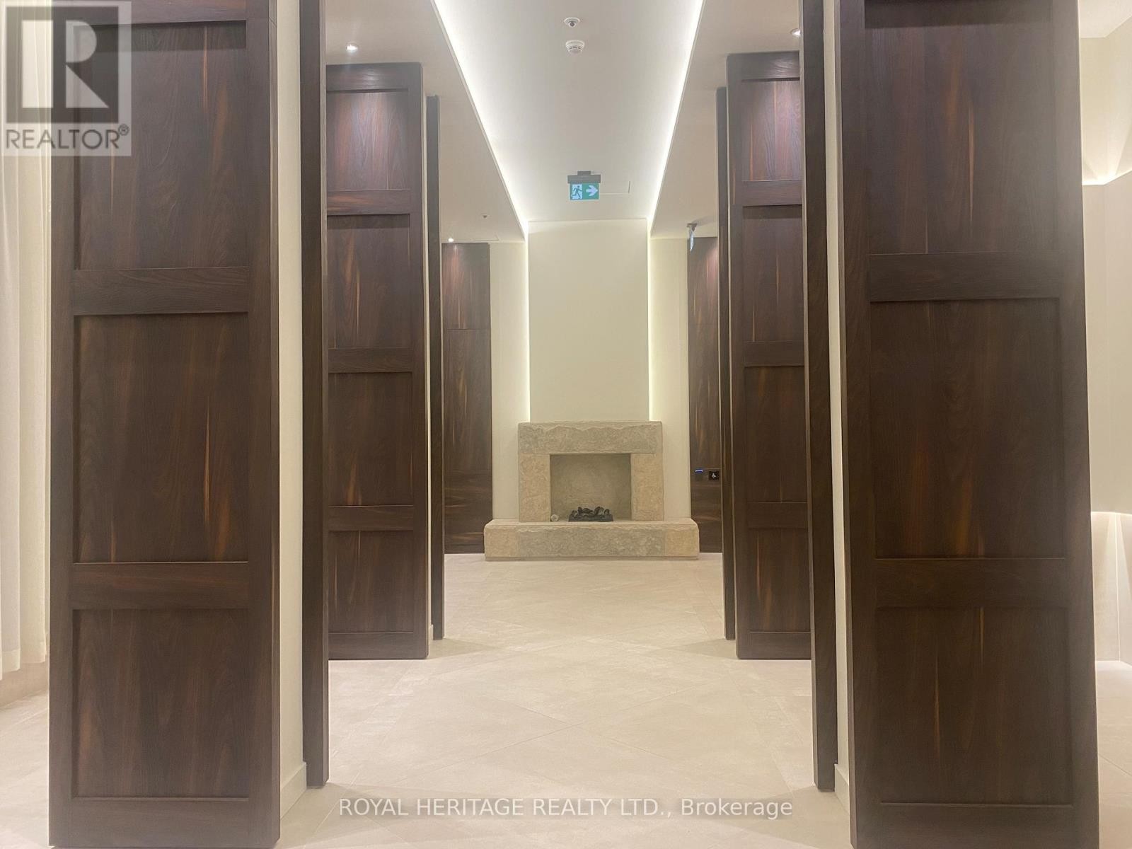 












502 - 425 FRONT STREET E

,
Toronto (Waterfront Communities),




Ontario
M5A0X2

