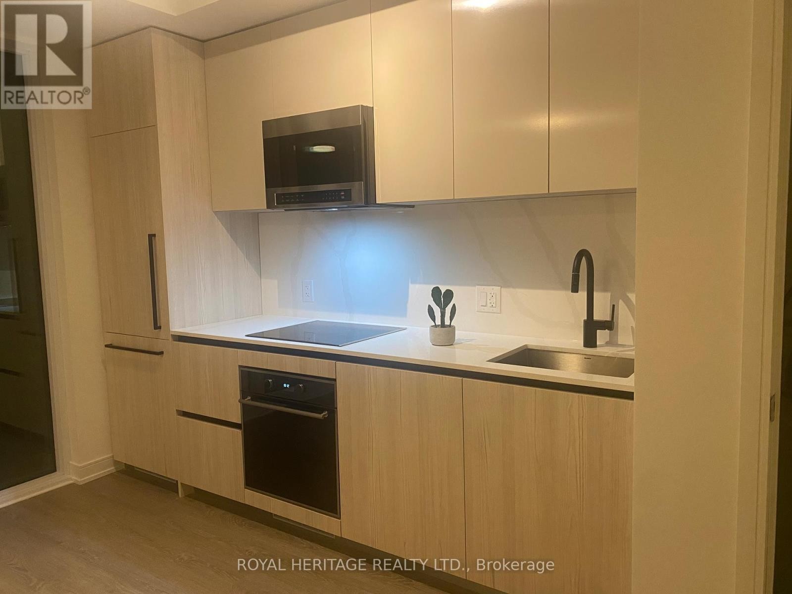 












502 - 425 FRONT STREET E

,
Toronto (Waterfront Communities),




Ontario
M5A0X2

