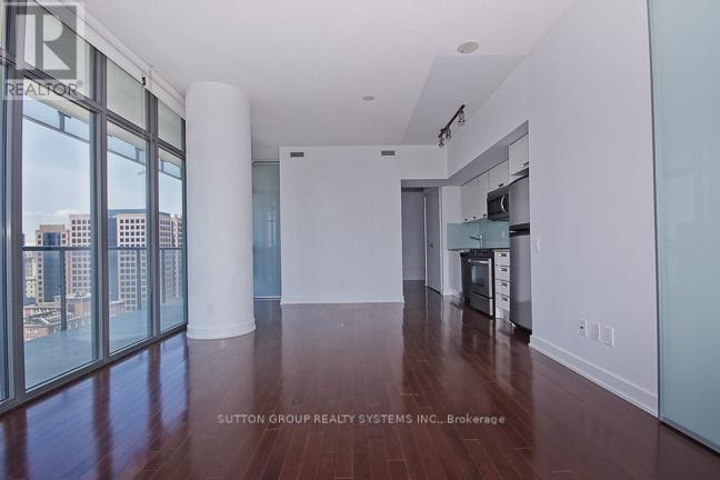 












1609 - 33 CHARLES STREET E

,
Toronto (Church-Yonge Corridor),




Ontario
M4Y1R9

