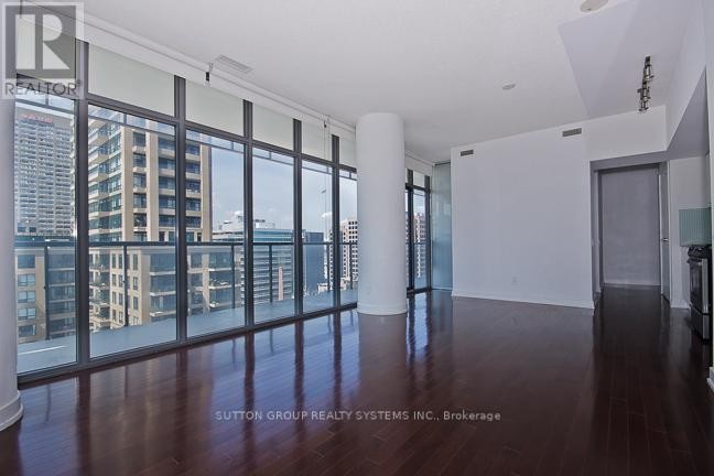 












1609 - 33 CHARLES STREET E

,
Toronto (Church-Yonge Corridor),




Ontario
M4Y1R9

