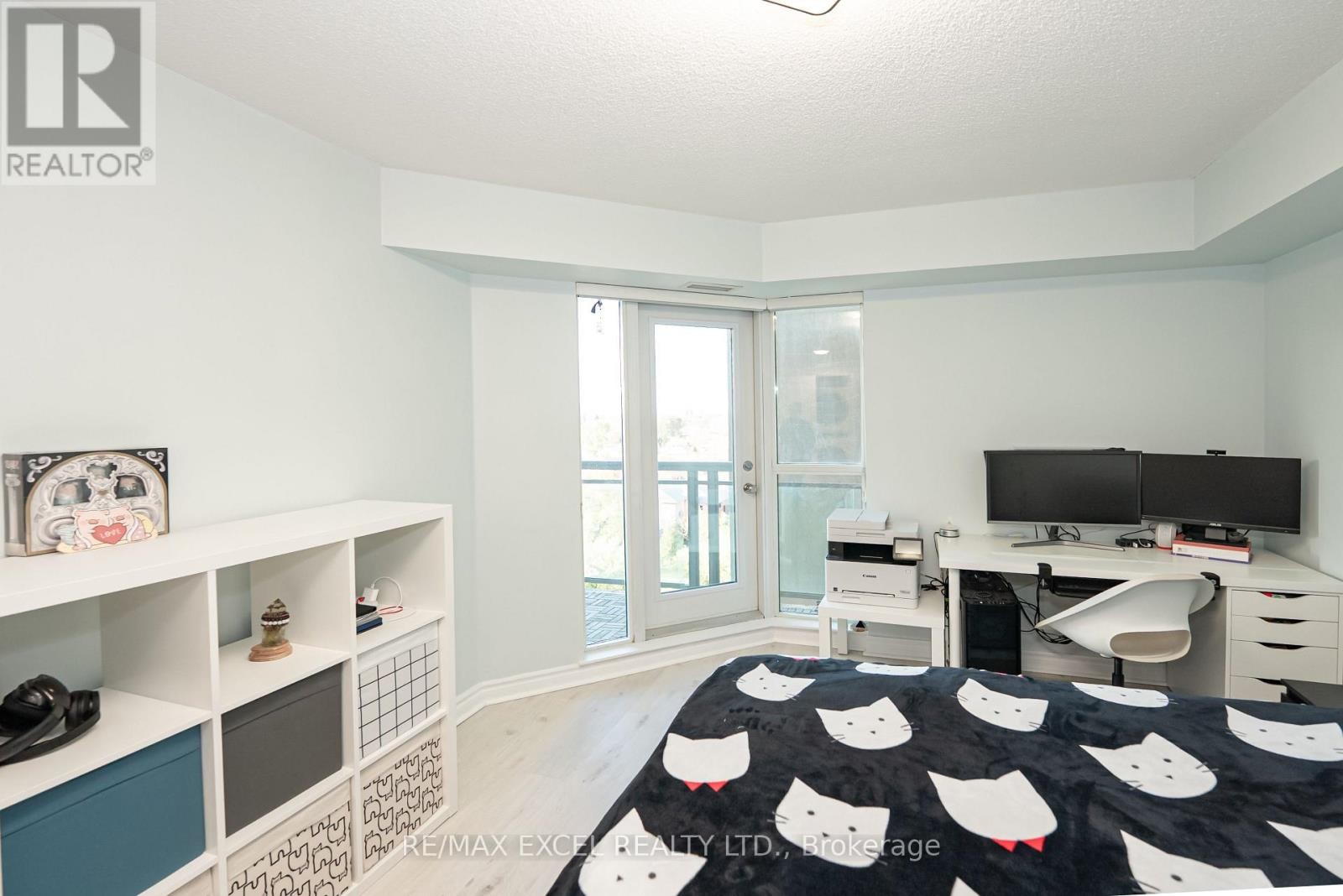 












711 - 920 SHEPPARD AVENUE W

,
Toronto (Bathurst Manor),




Ontario
M3H0A2

